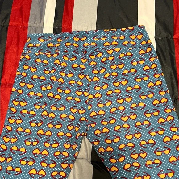 LuLaRoe TC Leggings with Blue and Orange Sunglasses Design - Picture 4 of 4
